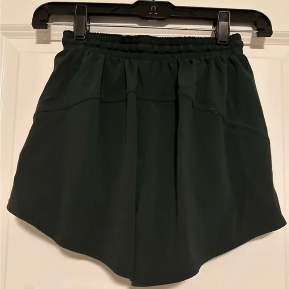 Lululemon Court Rival Shorts - Picture 3 of 4